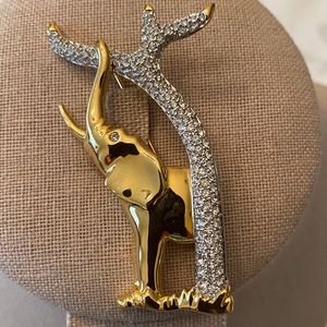 Swarovski Elephant Brooch/Pin